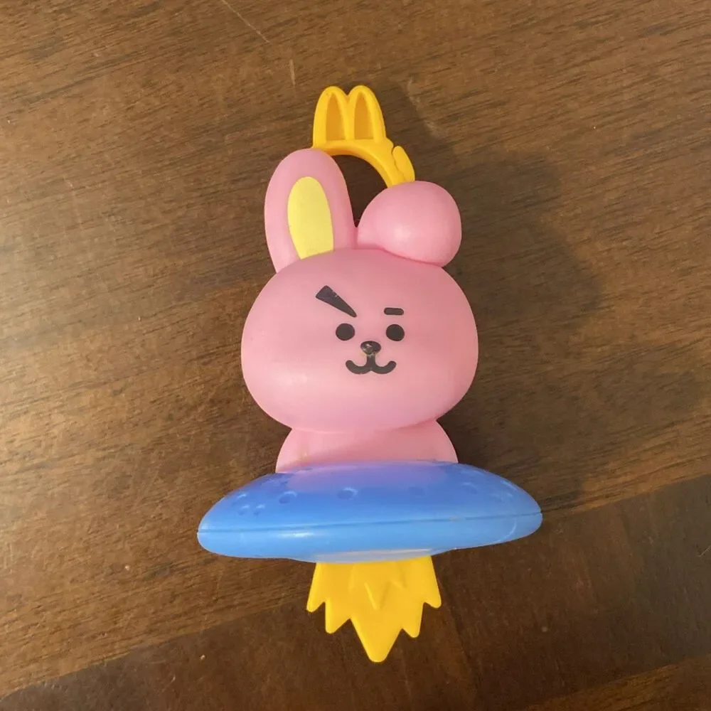 McDonald's BT21 Happy Meal Toys Set of 5 UFO Spinner Figures Yellow Hanger